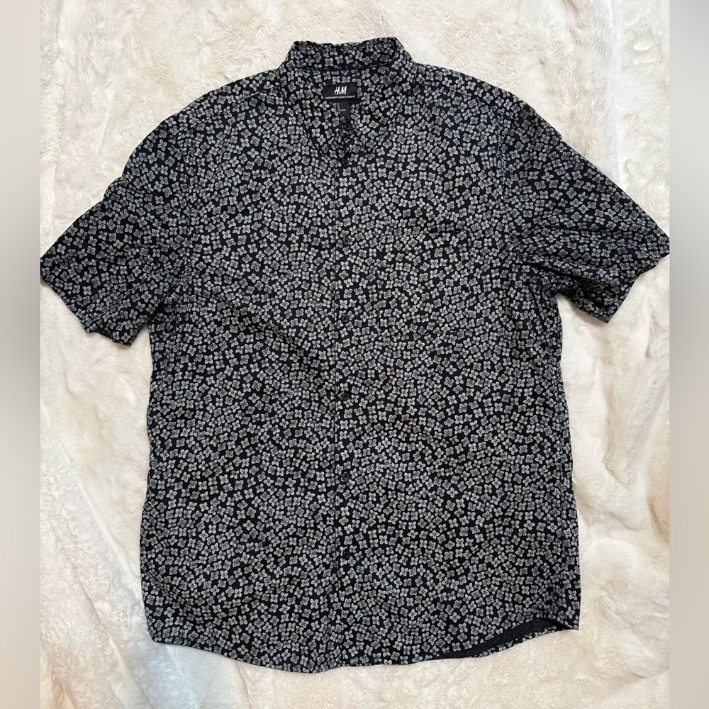 H&M Dark Navy Men's Button-up Short Sleeve Shirt